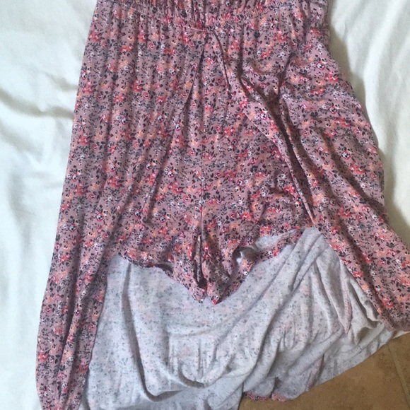 A dress with shorts under - Picture 2 of 3